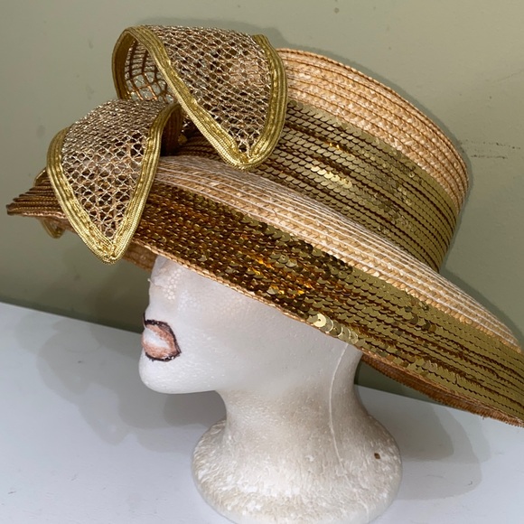 Beautiful Dress Hat by Whittall & Shon - Picture 5 of 9
